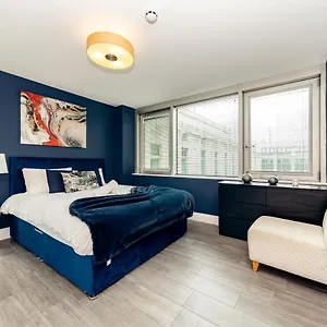 Centre 1 Bedroom Flat Bn1gre29 Apartment